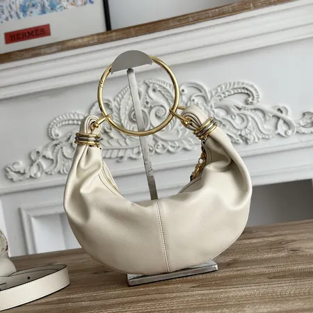 クロエ ハンドバッグ