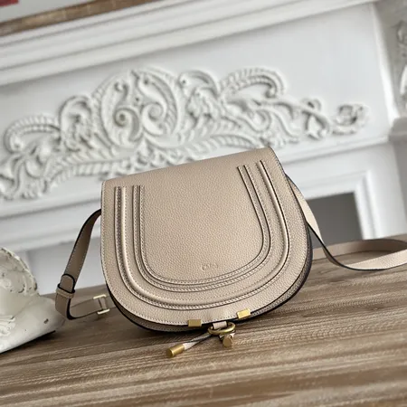 クロエ ショルダーバッグ