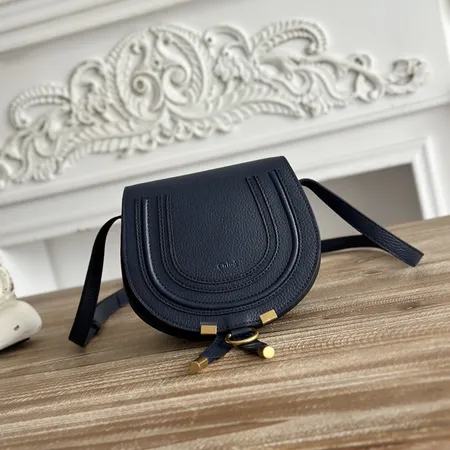 クロエ ショルダーバッグ