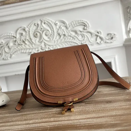 クロエ ショルダーバッグ