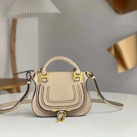 クロエ ショルダーバッグ