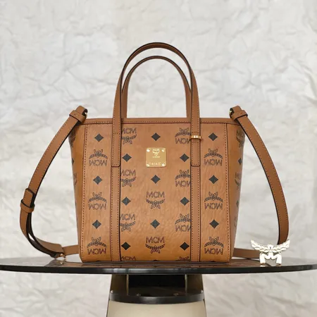 エムシーエム ショルダーバッグ