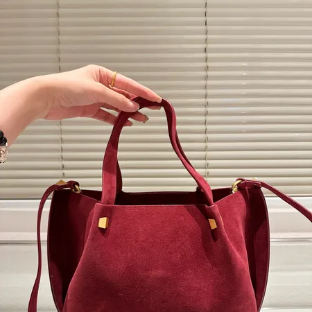 ヴァレンティノ ハンドバッグ