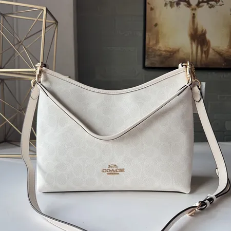 フェンディ ショルダーバッグ