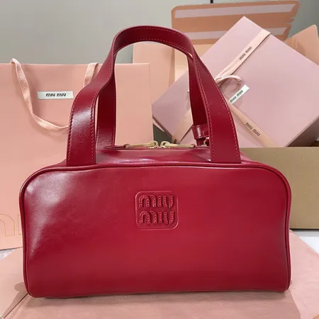 ミュウミュウ ショルダーバッグ