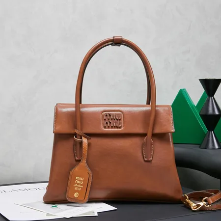 ミュウミュウ ハンドバッグ