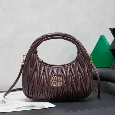 ミュウミュウ ハンドバッグ