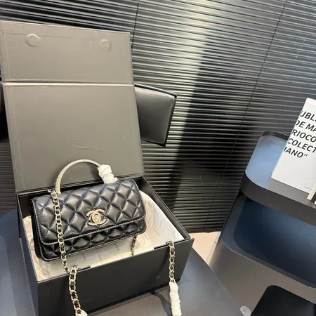 シャネル ハンドバッグ