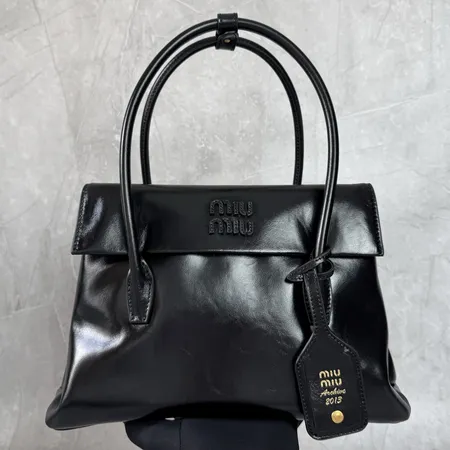 ミュウミュウ ハンドバッグ