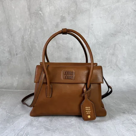 ミュウミュウ ハンドバッグ