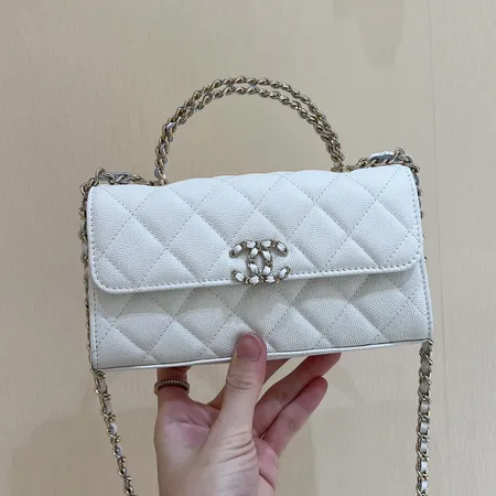 シャネル ハンドバッグ