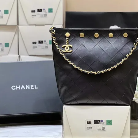 シャネル ハンドバッグ