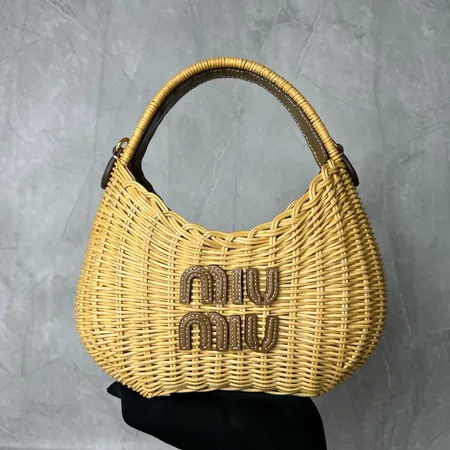 ミュウミュウ ハンドバッグ