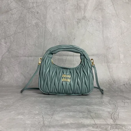 ミュウミュウ ハンドバッグ