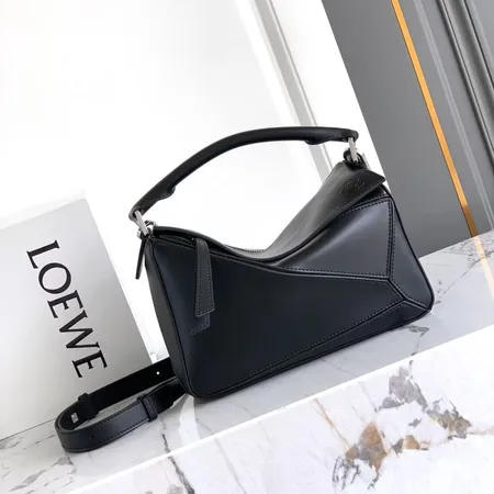 ロエベ ハンドバッグ