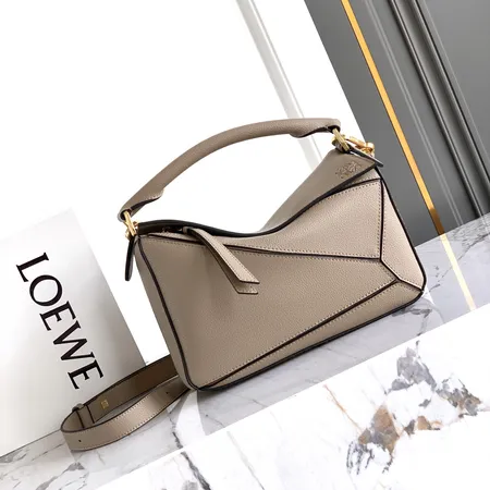 ロエベ ハンドバッグ