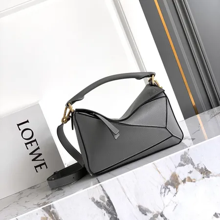 ロエベ ハンドバッグ