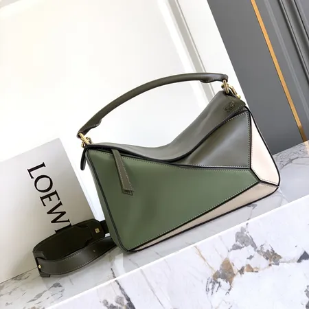 ロエベ ハンドバッグ