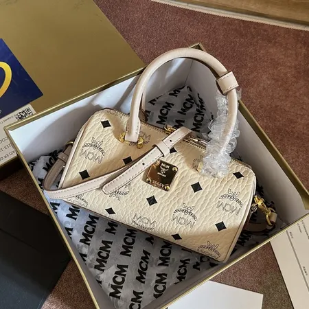 エムシーエム ハンドバッグ