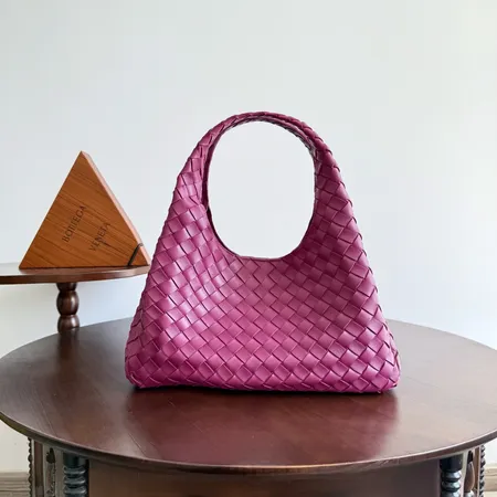 ボッテガ ヴェネタ ハンドバッグ