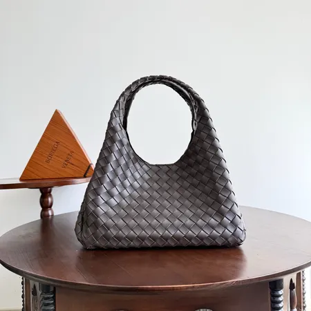ボッテガ ヴェネタ ハンドバッグ