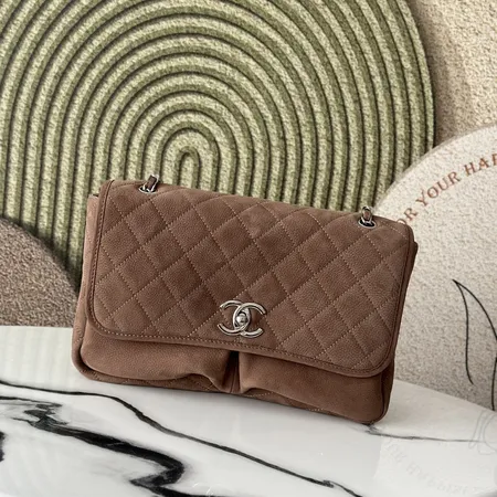 シャネル ハンドバッグ