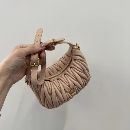 ミュウミュウ ショルダーバッグ