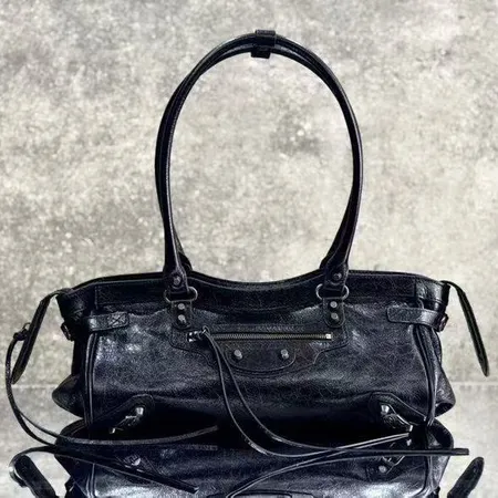 バレンシアガ ハンドバッグ