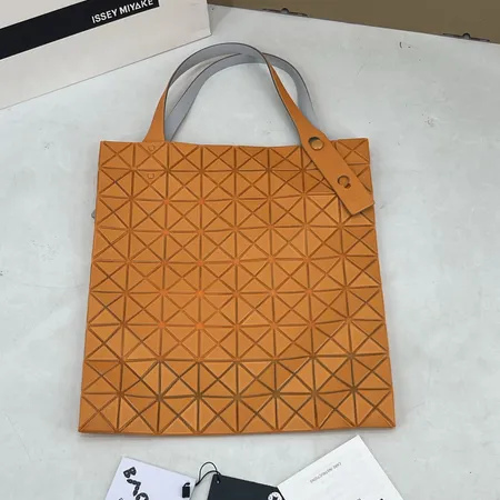 イッセイ ミヤケ ハンドバッグ