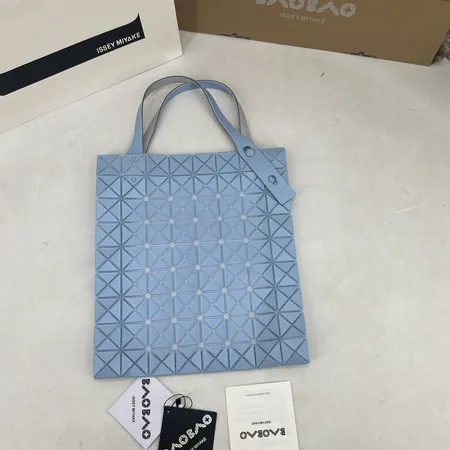 イッセイ ミヤケ ハンドバッグ
