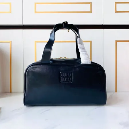 ミュウミュウ ショルダーバッグ