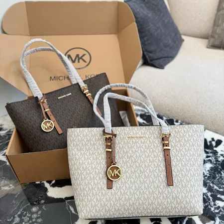 マイケルコース ショルダーバッグ