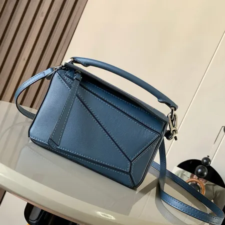 ロエベ ハンドバッグ