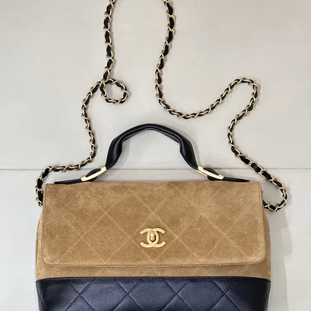 シャネル ショルダーバッグ
