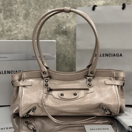 バレンシアガ ハンドバッグ