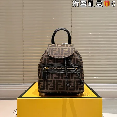 フェンディ リュックサック