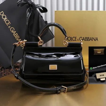 ナイキ ハンドバッグ