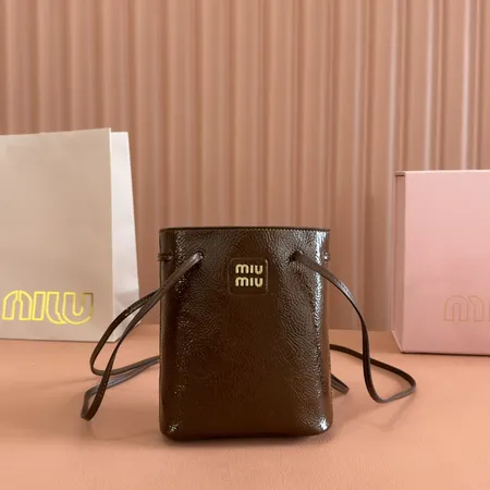 ミュウミュウ ショルダーバッグ