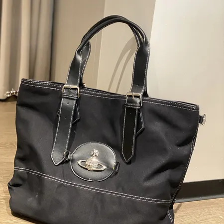 ヴィヴィアン・ウエストウッド ハンドバッグ