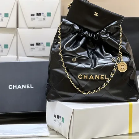 シャネル ハンドバッグ