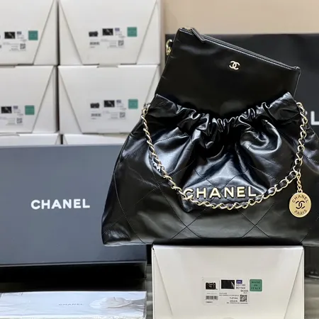 シャネル ハンドバッグ