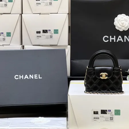 シャネル ハンドバッグ