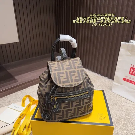 フェンディ リュックサック