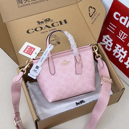 コーチ ハンドバッグ