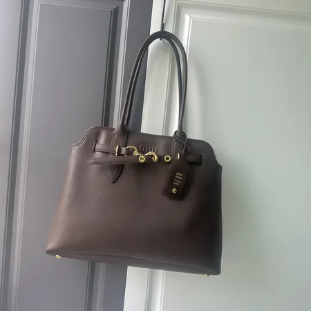 ミュウミュウ ショルダーバッグ