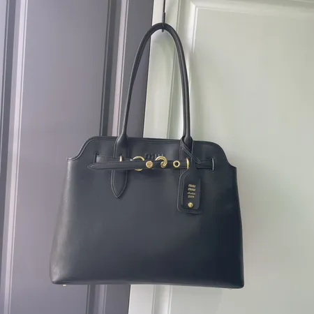 ミュウミュウ ショルダーバッグ