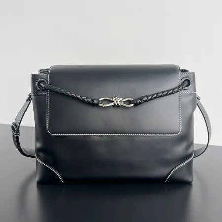 ボッテガ ヴェネタ ショルダーバッグ