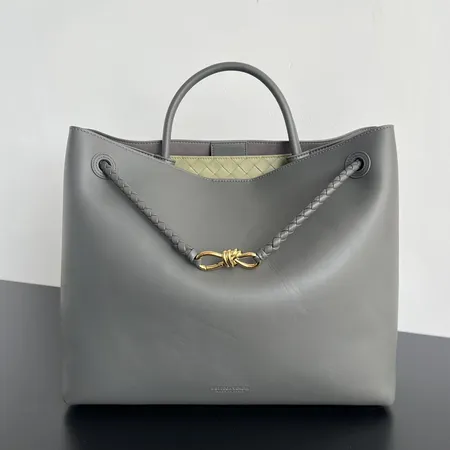 ボッテガ ヴェネタ ショルダーバッグ