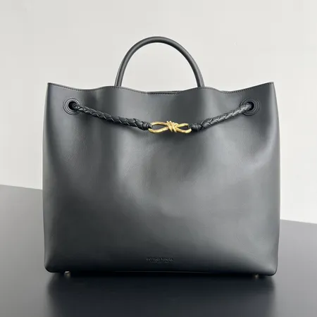 ボッテガ ヴェネタ ショルダーバッグ