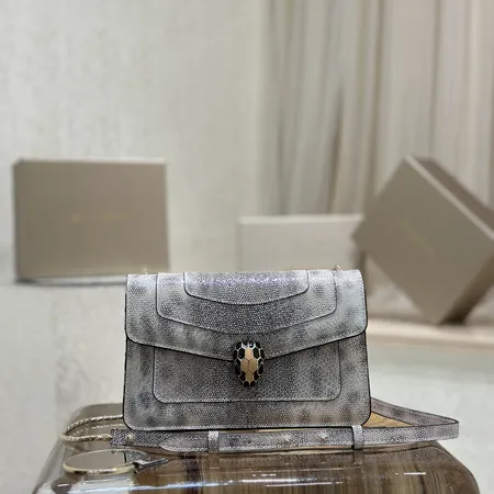 ブルガリ ハンドバッグ